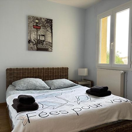 Maison Arromanches: Spacious 5-Bedroom with Garden, Near Beach Tracy-sur-Mer Exterior photo