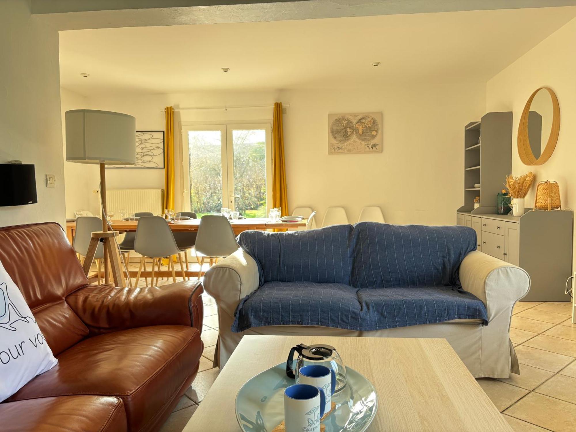 Maison Arromanches: Spacious 5-Bedroom with Garden, Near Beach Tracy-sur-Mer Exterior photo